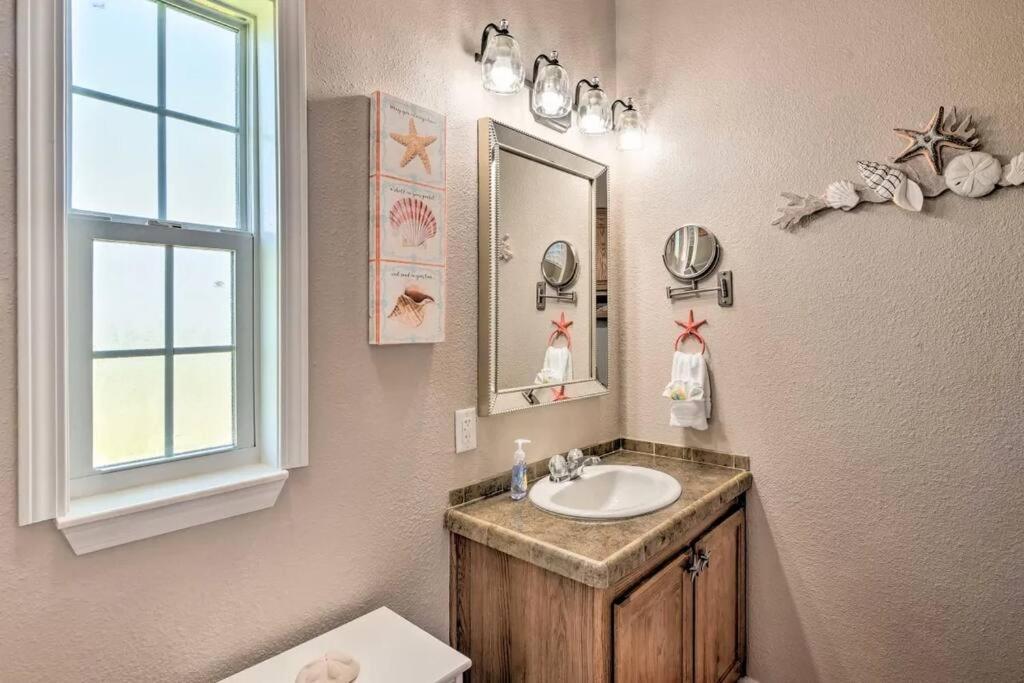 Coastal Heaven - Crystal Beach Relaxing Beach Home Bolivar Peninsula Екстериор снимка