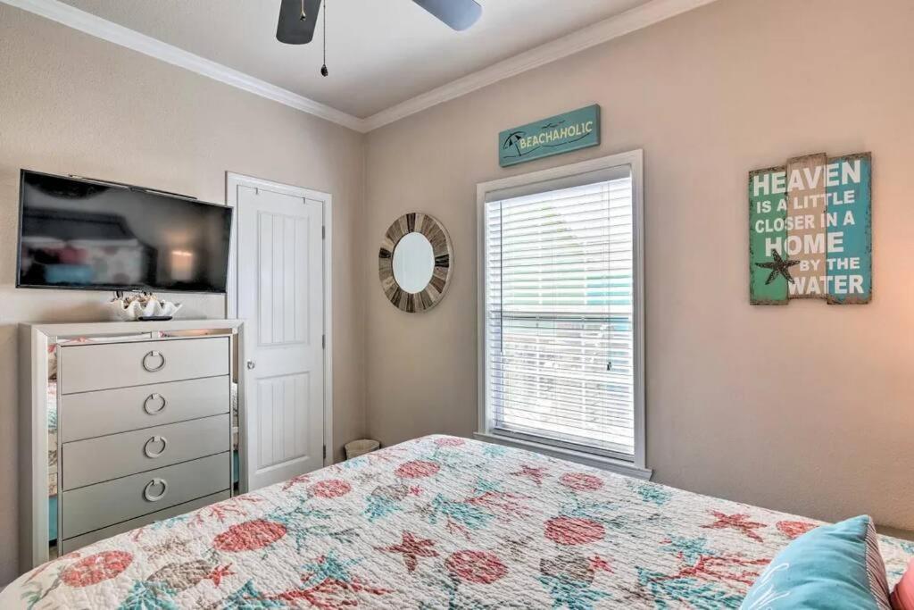 Coastal Heaven - Crystal Beach Relaxing Beach Home Bolivar Peninsula Екстериор снимка